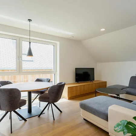 Sunny Escape * レスツェ