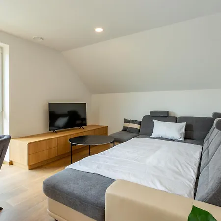 Sunny Escape * Lesce (Upper Carniola)