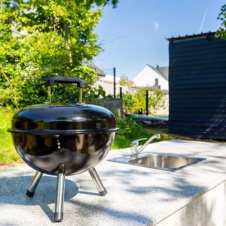 Sunny Escape Apartma