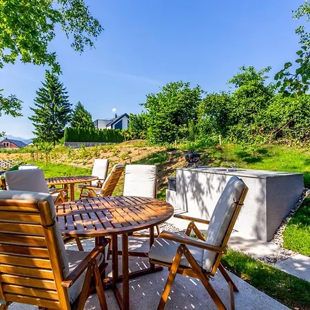 Apartma Sunny Escape Lesce (Upper Carniola)